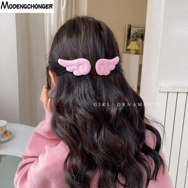 Pinzas para el pelo de felpa para niña, accesorios para el cabello con alas de Anime de Ángel, pasadores de dibujos animados, horquillas, 2 piezas