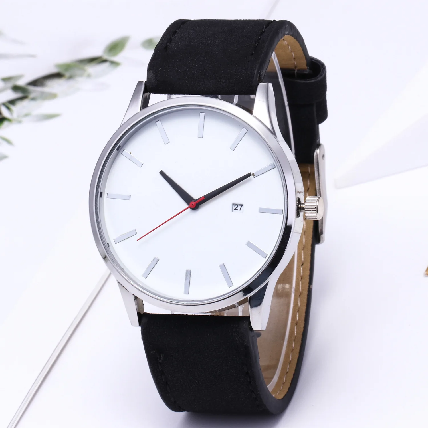 Watch the Korean tide temperament military watches men table calendar watch students watch wholesale fashion belt watch