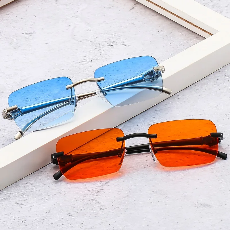 ZLY 2021 New Fashion Rectangle Sunglasses Women Men PC Gradients Lens Alloy Leopard Carving Decoration Frame Luxury Sun Glasses