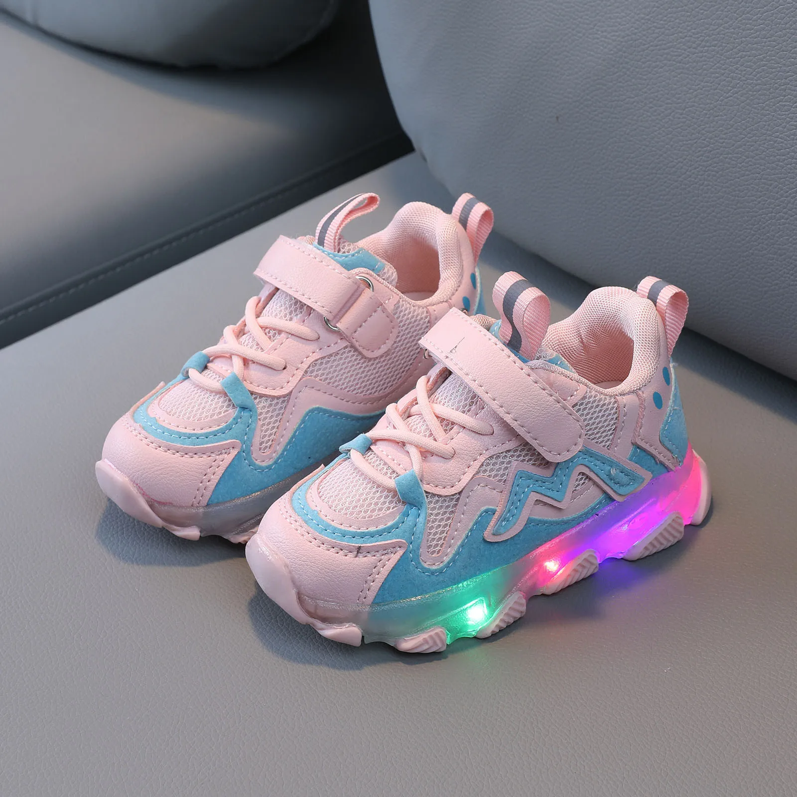 Kids Casual Sneakers Running Shoes Children Kids Baby Girls Led Light Luminous Running Sport Shoes Mesh Sneakers Shoes 12M-6Y