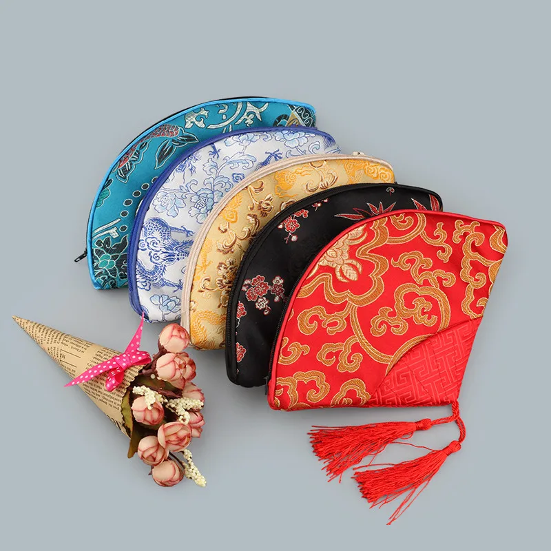 

10pcs Fan shape Zipper Coin Purse Tassel Christmas Gift Bag Wedding Party Favor Chinese Silk Women Travel Makeup Storage Pouches