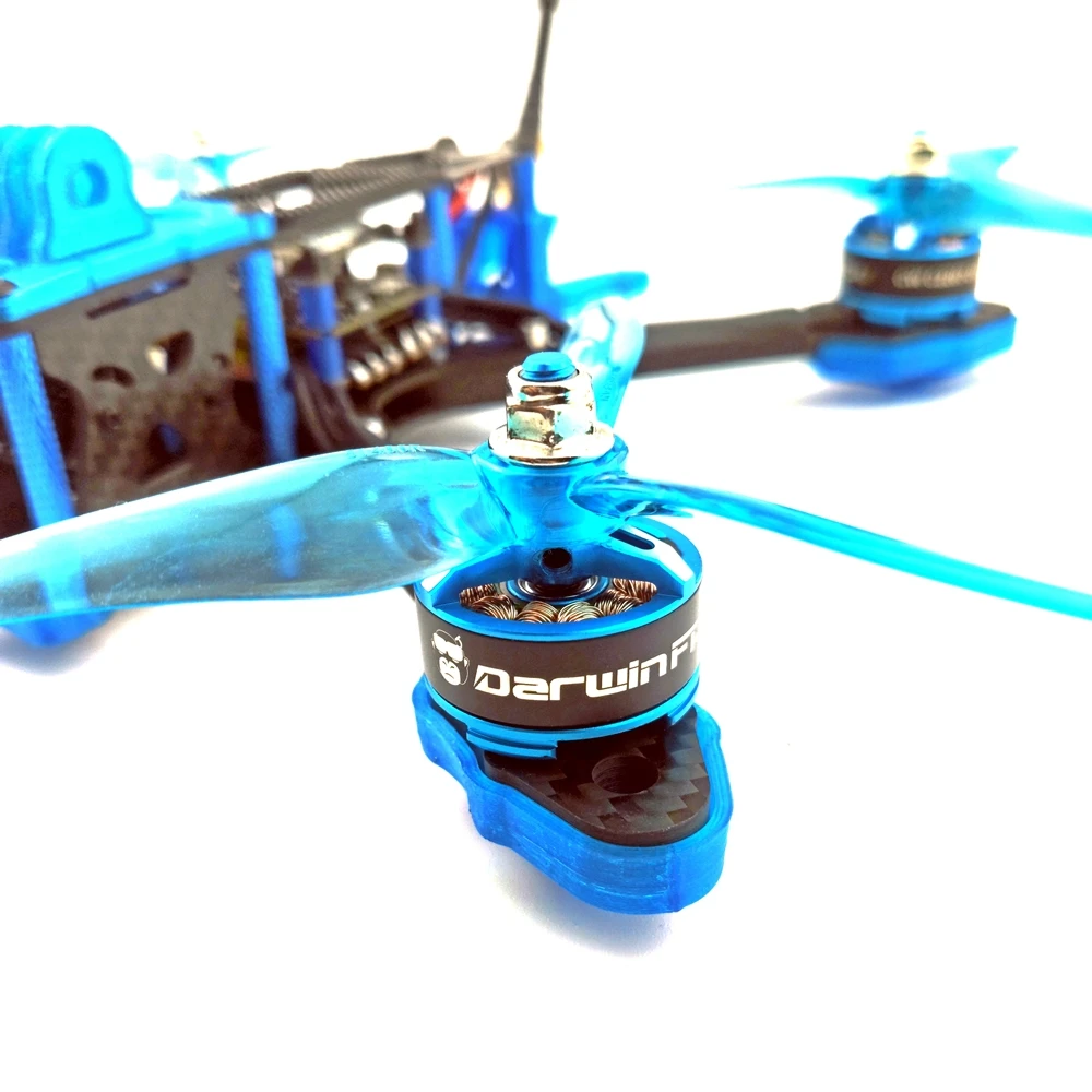 DarwinFPV darwin240 FPV Drone Johnny 5 quadricotteri 240mm 5 pollici F4 OSD 50A BLHeli_S Dshot600 800mW 1500TVL