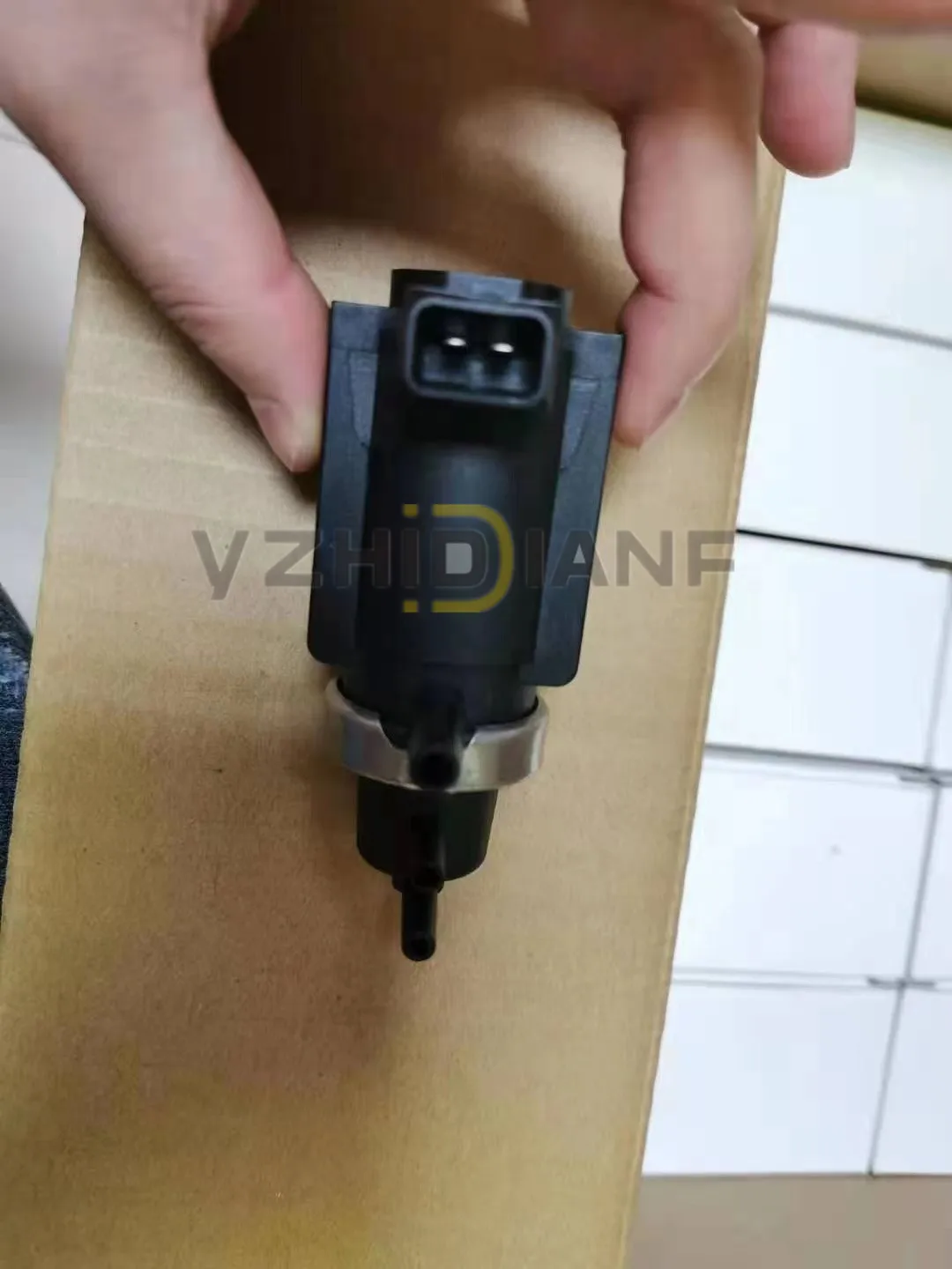 14956-EB70B 14956-EB70A Vacuum Turbo Pressure Solenoid Valve For Nissann- Navara- Frontier- Pathfinder- 14956-EB30A 14956-EB300