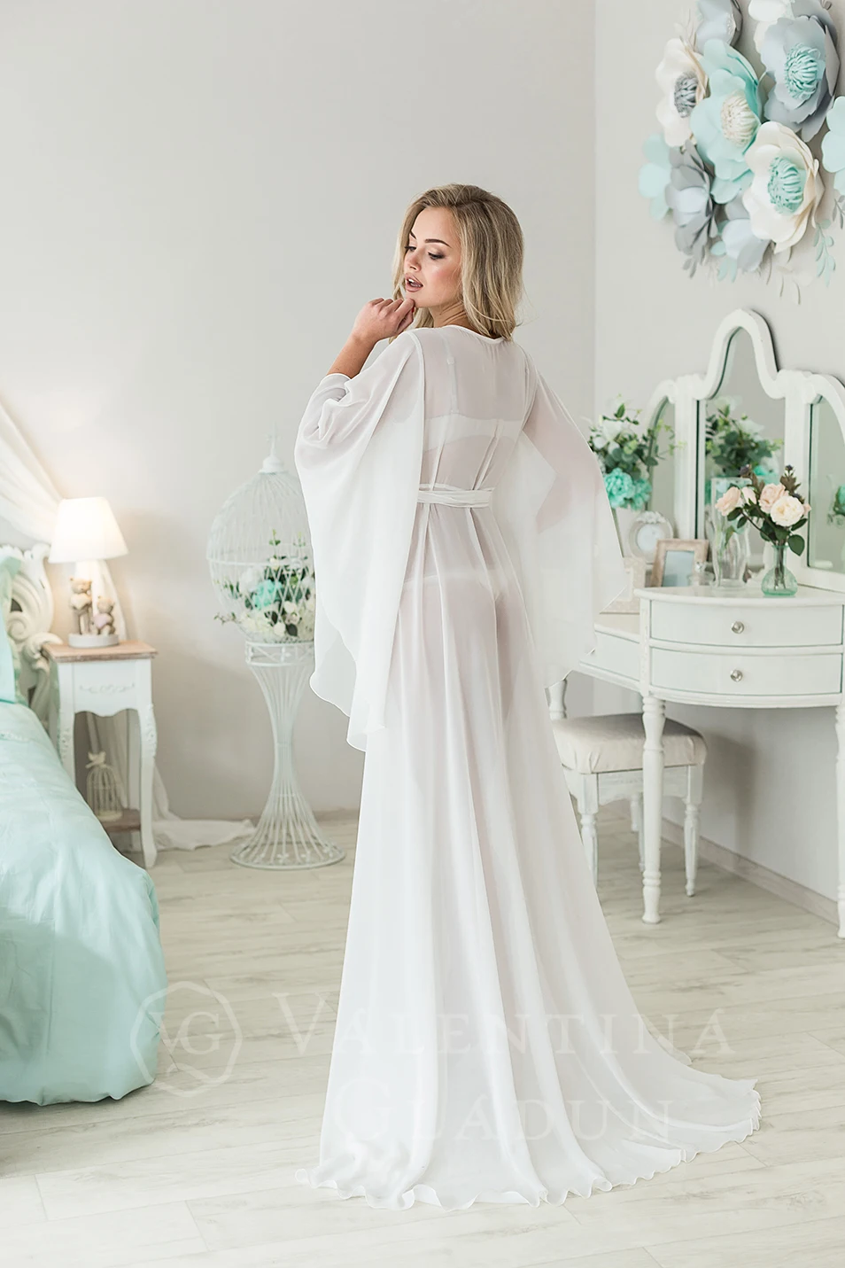 Belt V Neck See Through Women Night Robes Custom Made Long Sleeves Lace Chiffon Nightgowns Robes Women Sleepwear