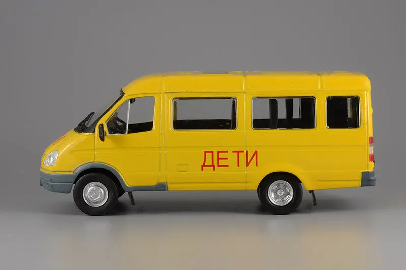 New product 1:43 alloy Russian GAZ business car model,high simulation bus car toy,classic metal toy,free shipping