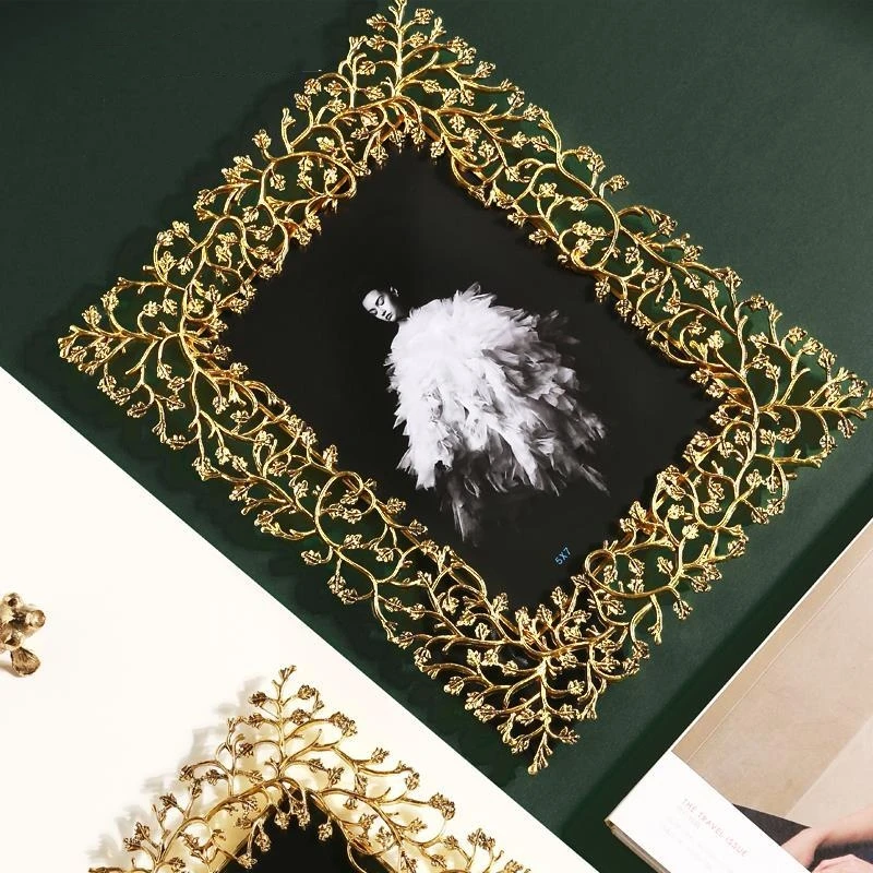 Light Luxury Metal Handmade Photo Frame Creative Art Gold Carving Northern Europe Simple Model Room/Living Room Decoration