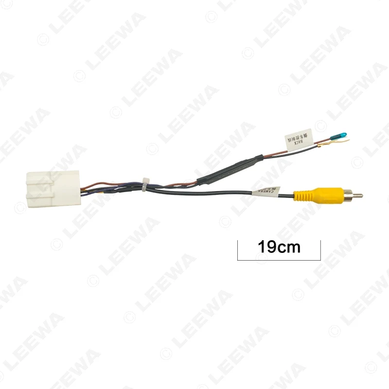 LEEWA-Cable convertidor de Audio para cámara trasera de coche, adaptador de Cable inverso de estacionamiento para Hyundai, KIA, 1 unidad, # CA7088