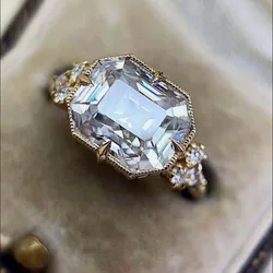 18K Square White Diamond Jewelry Ring for Women 18K Gold Anillos De Bizuteria Dainty Cirle Anillos Mujer Jewellery Gemstone Ring
