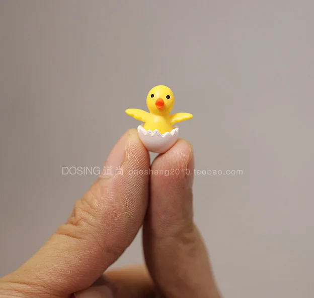 Miniature Simulation Animal Model Cute Hatched Egg Yellow Chicken Figurine Broken Egg Shell Chick Action Figures Toys Kids Doll