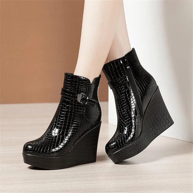 New spring Autumn Women Ankle Boots Women wedge platform high heels Boots Solid Lace-up Fashion Ladies shoes Plus size 33-43