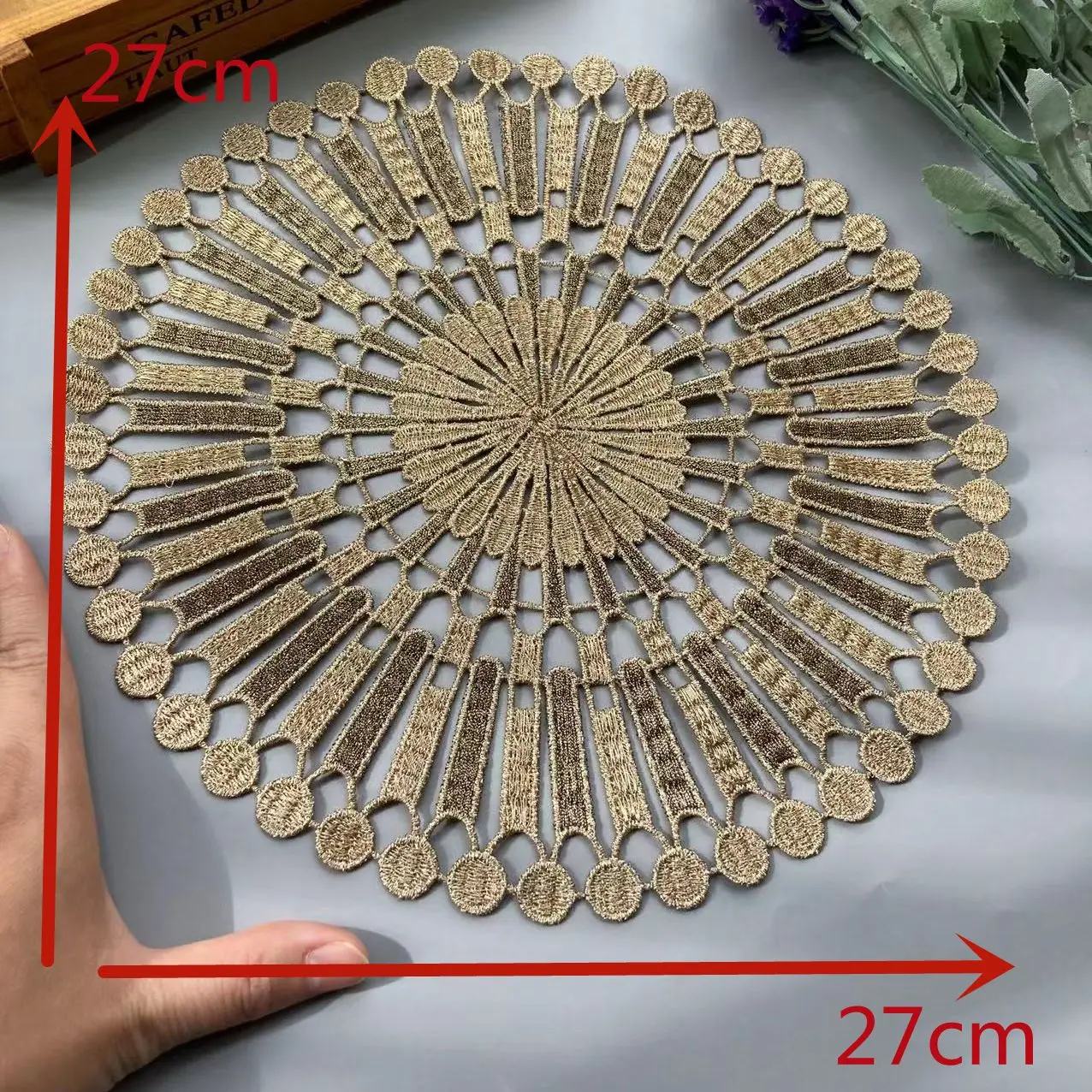

2 pcs New Sun Flower Gold 3D Lace Round Embroidery Table Place Mat Christmas Pad Cloth Placemat Cup Mug Wedding Coaster Kitchen