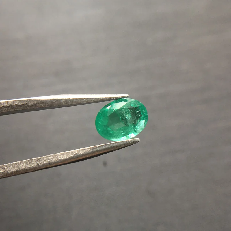Vantj 100% Natural Emerald Loose Gemstone Specimens Customizable Diy for Silver Gold Women Jewelry Free Shipping