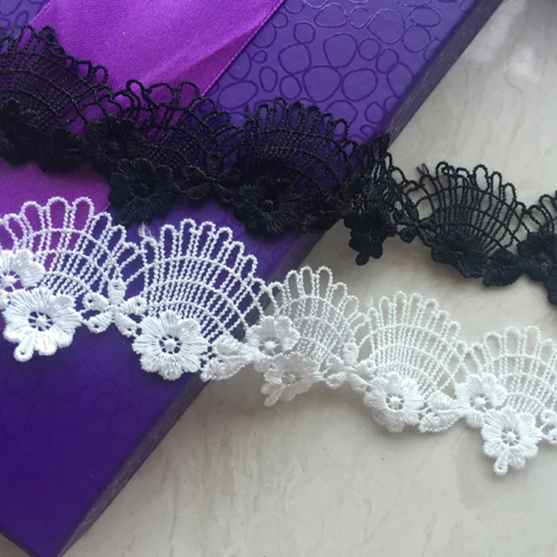 

15 ярдов, белые, черные ракушки, цветы, вышитая кружевная бейка, водорастворимая нашивка, аппликация, аксессуары для шитья одежды, ширина 5 см