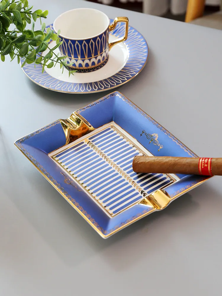 

Portable Cigar Ashtray Ceramic For Office Living Room Clubhouse KTV Useful European Style Creative Home Furnishing Ornament