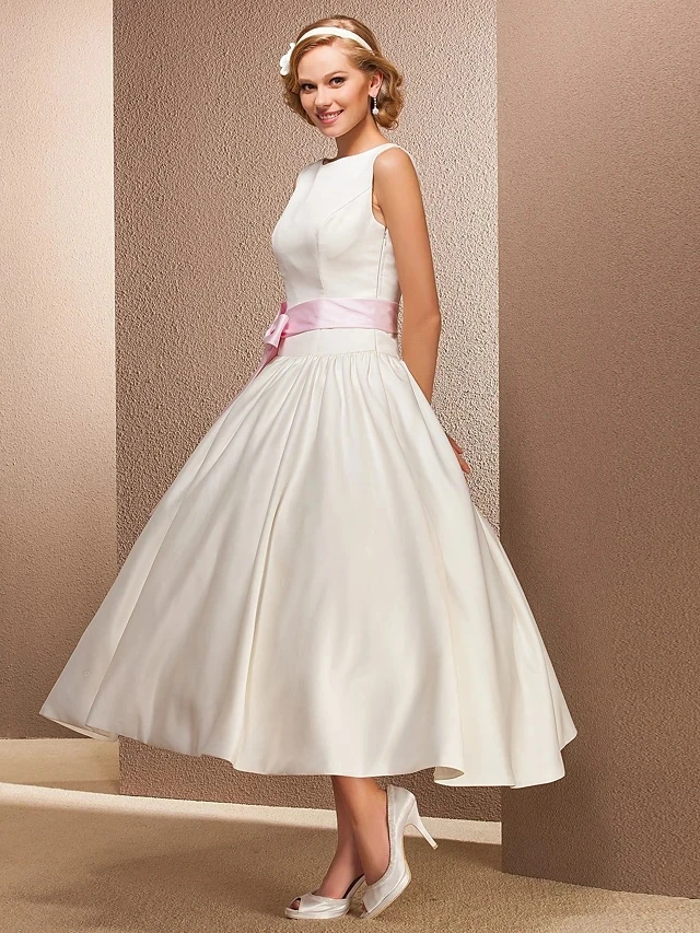 Einfache A-Line Sommer Brautkleider Bateau Neck Tee Länge Satin Brautkleider Rosa Schärpe Robe De Mariage