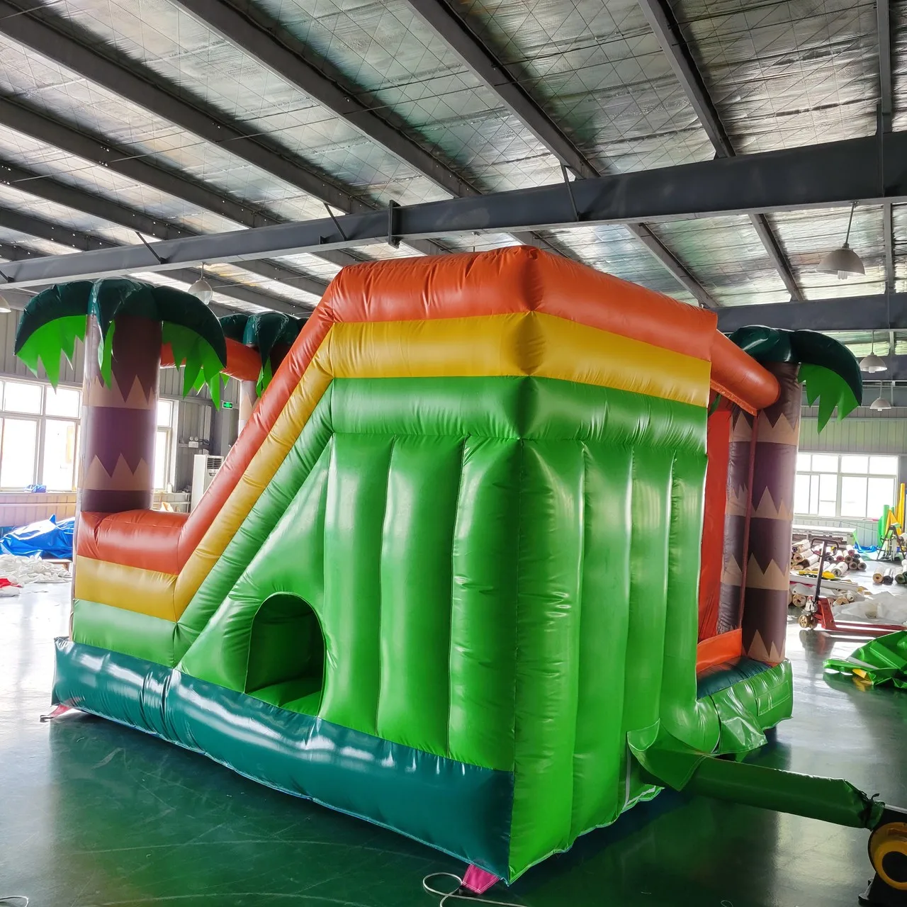 Popular Design Jungle Theme Outdoor Inflatable Castle Backyard Kids Jumping Bouncer Trampoline