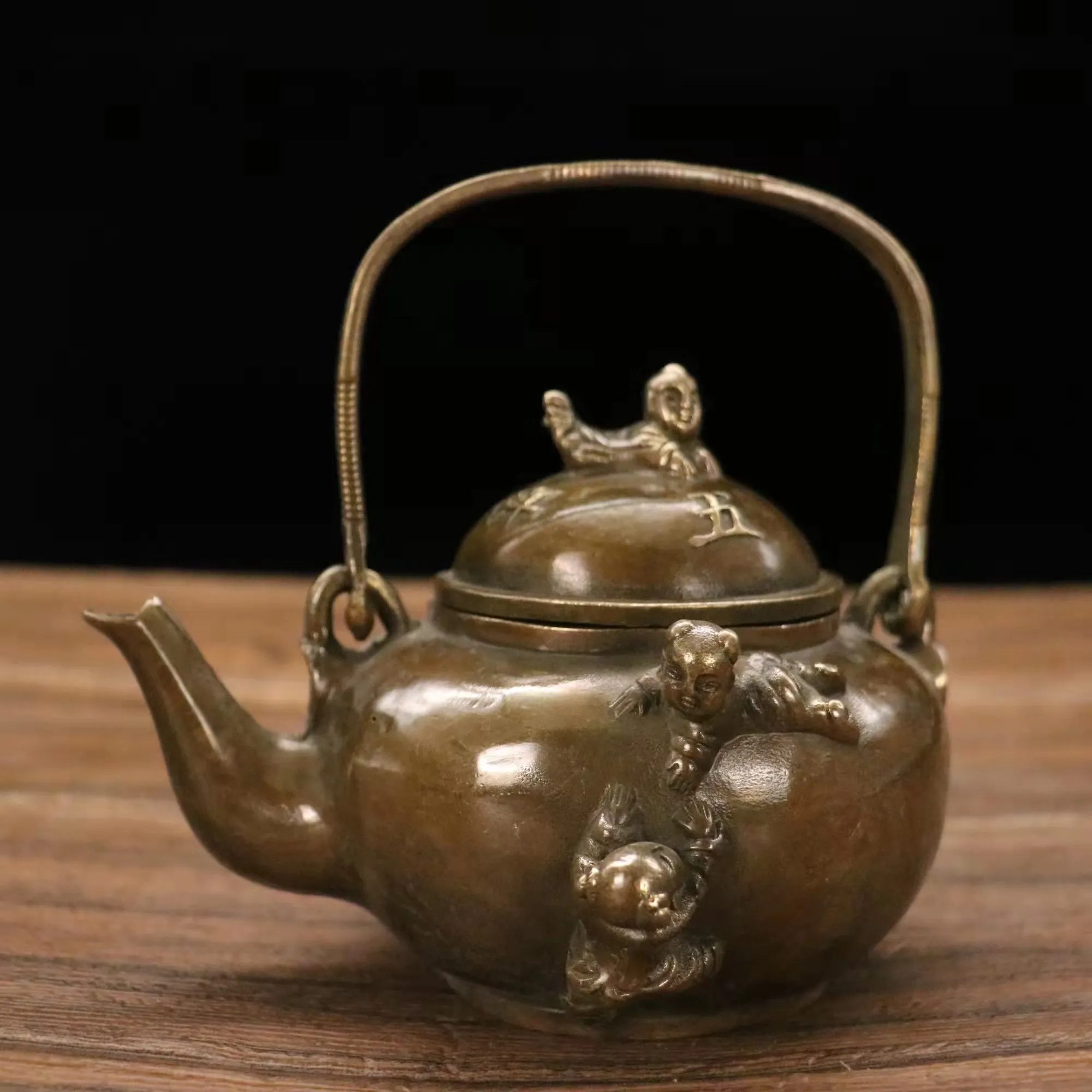Rare old copper teapot,Kids playing,Decoration,collection &Adornment,Free shipping