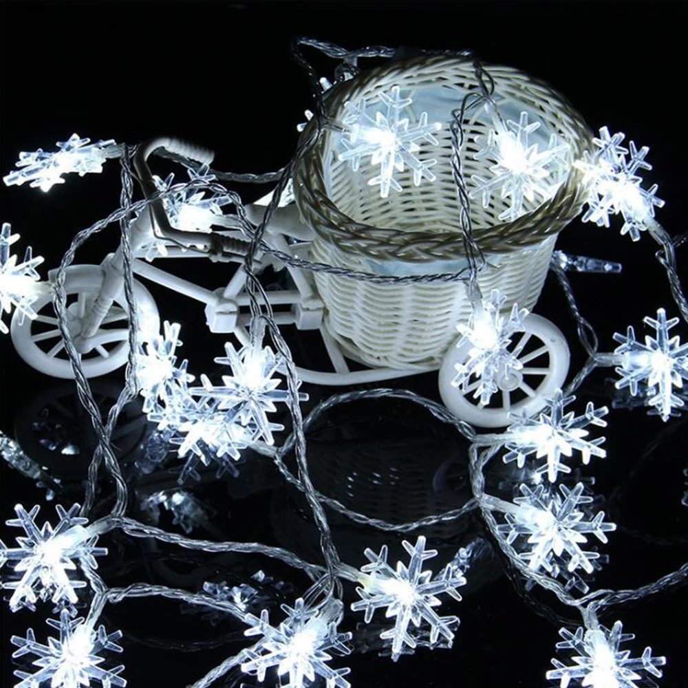 Lampa zewnętrzna Led światło łańcuchy świetlne na świąteczne lampki świąteczne wodoodporne lampki ogrodowe Garland Snowflake String Decor