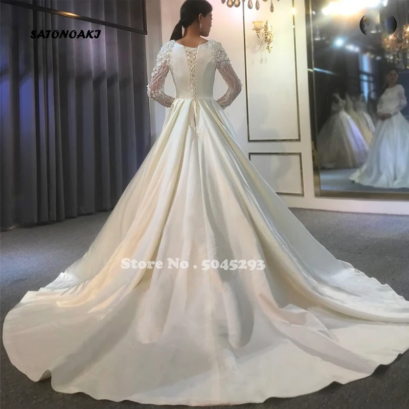 Abito da sposa in raso di lusso 2023 manica lunga con lacci in cristallo con scollo tondo con abito da sposa Royal Train Vestido De Novia