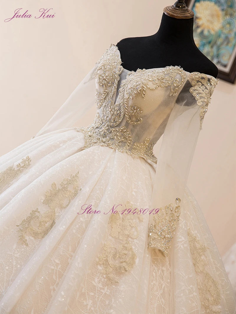 Julia Kui Elegante tulle lucido cappella treno applique abito da ballo in pizzo abiti da sposa perle con perline gonne da sposa con spalle scoperte