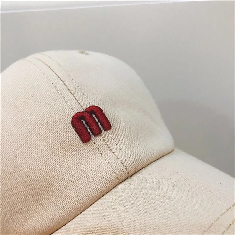 Women Summer M Letter Baseball Cap Fashion Korean Breathable Cotton Adjustable Sun Hat Men Women Snapback Cap Outdoor Peaked cap