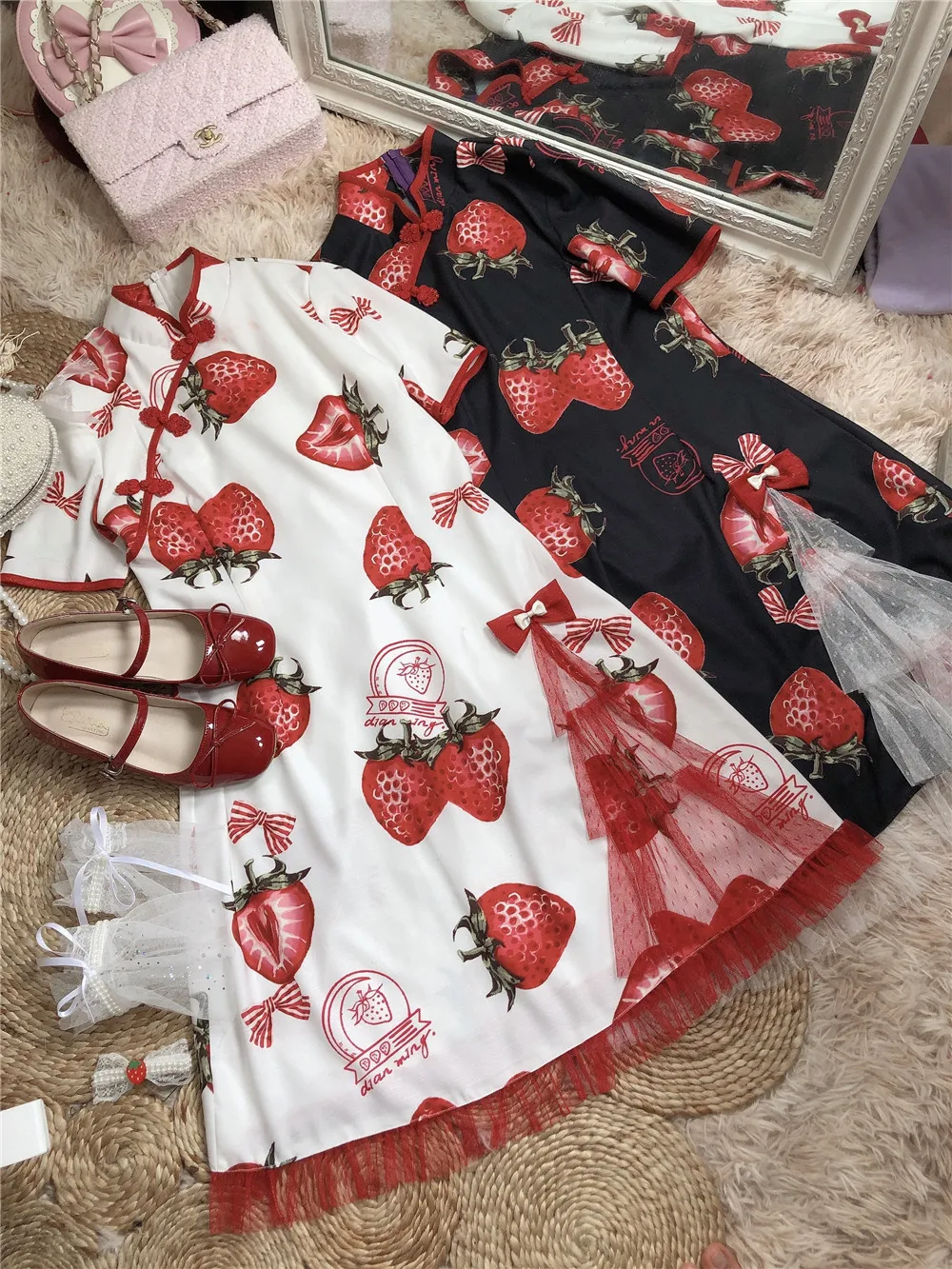 Palace princess sweet lolita dress retro  kawaii girl gothic Lolita Strawberry Cheongsam Summer Lace Waist Lady Gentle Dress