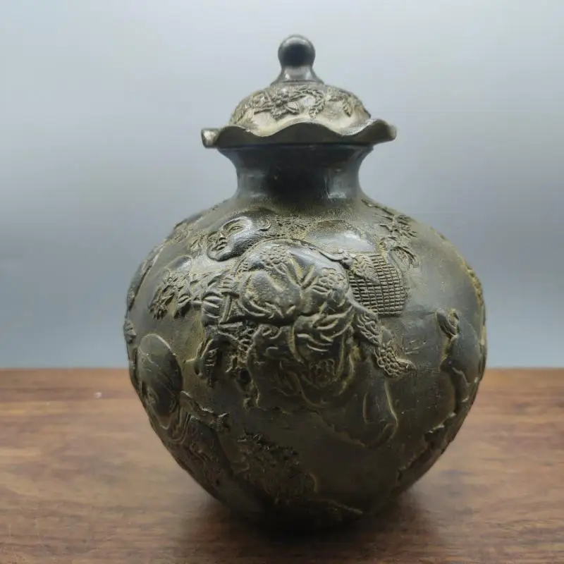 Exquisite Chinese Old Bronze Hand-Carved Handicraft Seven sons children lid pot Statue Storage food seal up jar