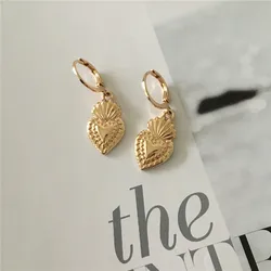 New Gorgeous Gold Color Plating Textured Sacrificed Heart Charm Hoop Earrings For Women Lovely Girly Elegant Romantic Accessory