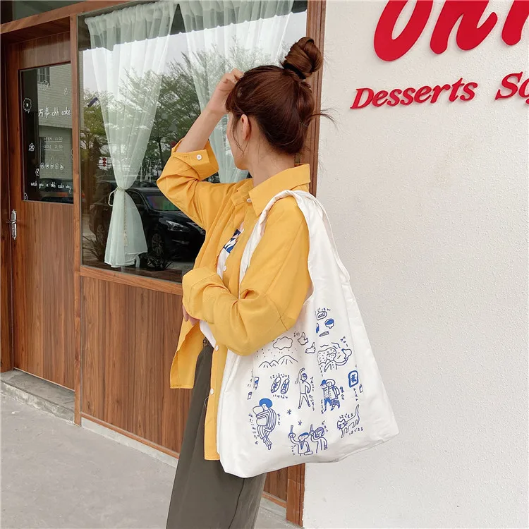 

Spring new fresh student shoulder bag literary messenger canvas female bag shopping bag foldable book bag canvas tote