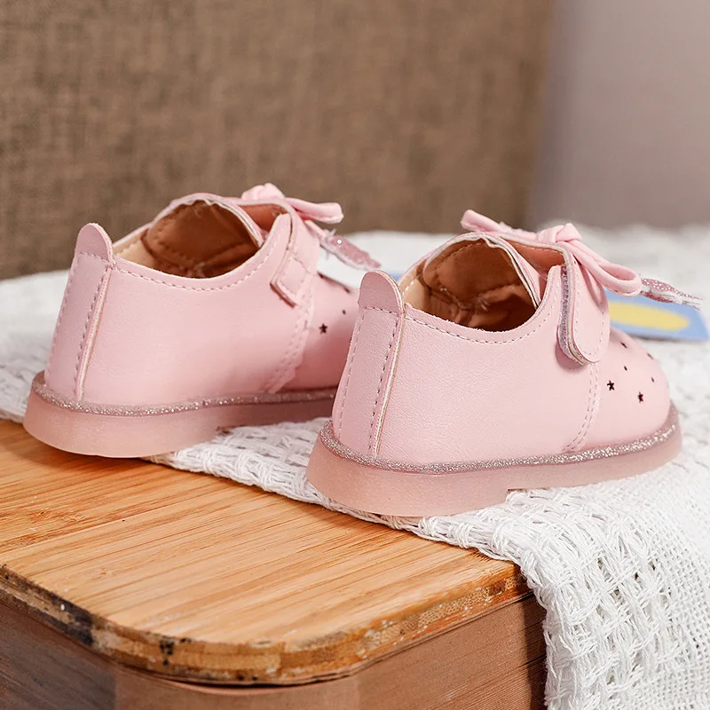 Dziecięce buty dziecięce wiosna jesień dziewczyny maluch niemowlę płaskie obuwie skórzane pojedyncze miękkie dno księżniczka trampki chaussure bebe