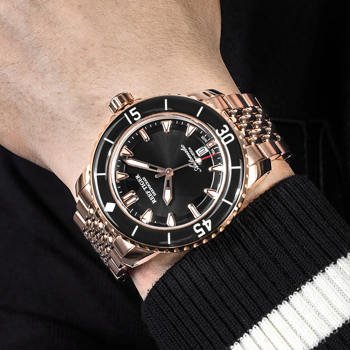 Reef Tiger/R Top Brand Luxury Fashion Automatic Diver Watch Men 20ATM Waterproof Date Sport Watches Luminous Bracelet RGA3035