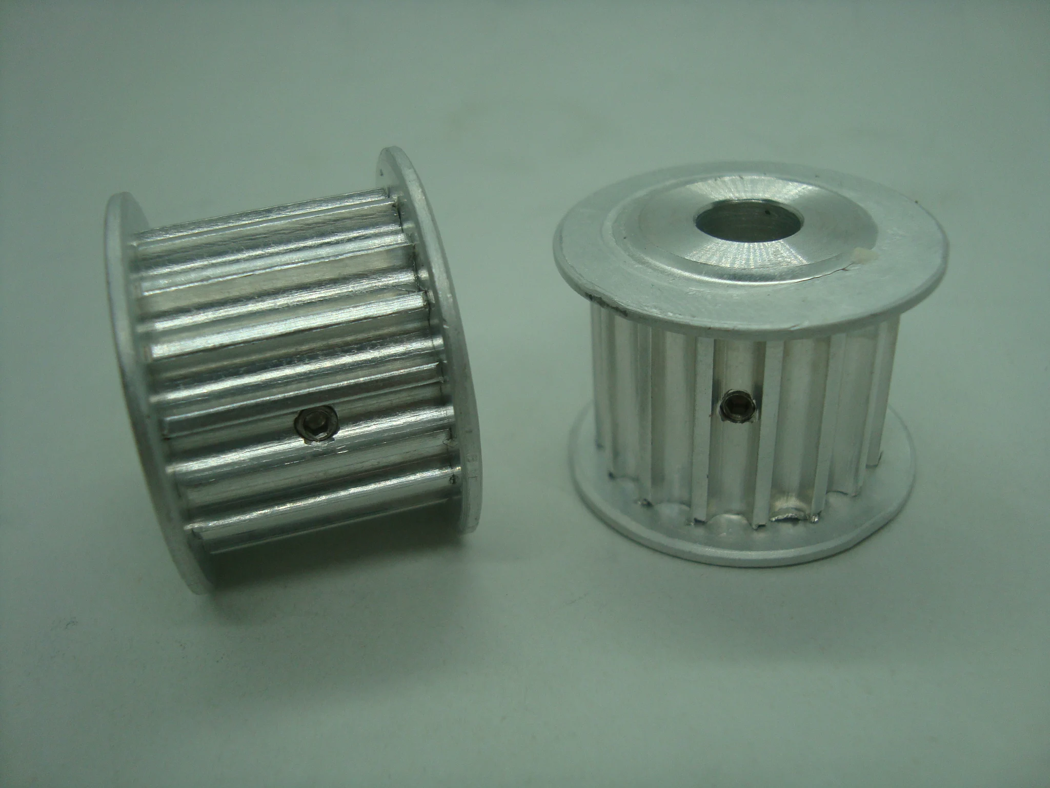 

Timing pulley for HTD5M 30 teeth belt width 15mm sell on one pack