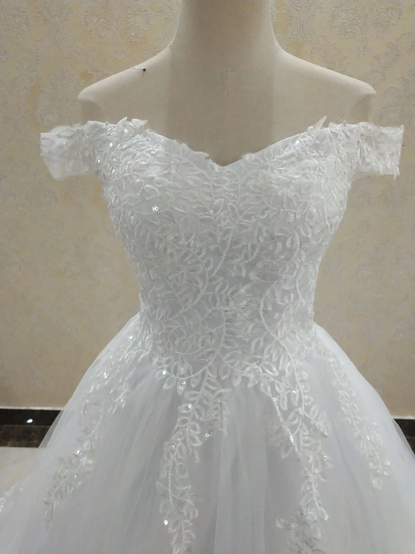 ZJ9171 vestido de novia personalizado 2024 con encaje brillante y hombros descubiertos para mujer, escote en forma de corazón, longitud completa, con cordones en la espalda, boda nupcial