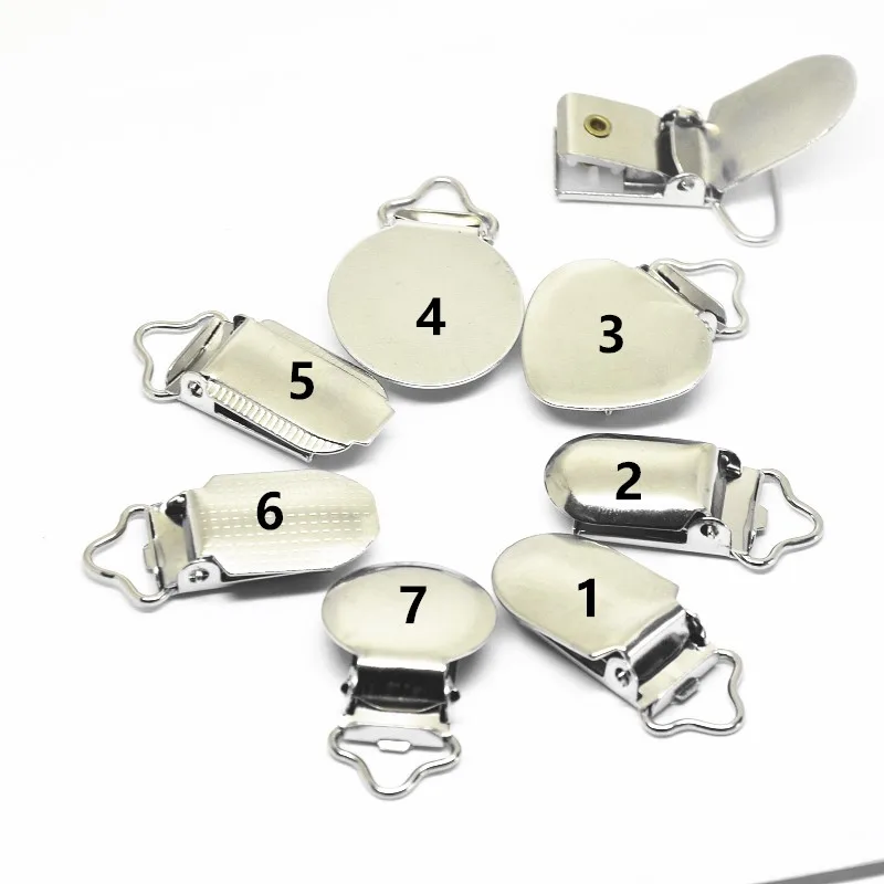 Silver Metal Baby Dummy Pacifier Clips Holders Flat Round Face Dot Heart Clasp Suspender Garment Accessories Plastic Insert 30pc