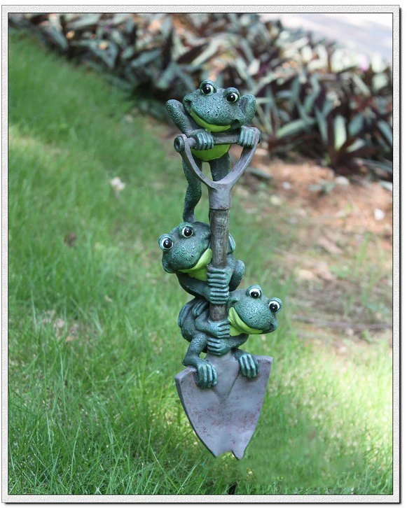 

American Resin Frog Shovel Flower Arrangement Accessories Outdoor Garden Furnishing Decoration Courtyard Park Figurines Crafts