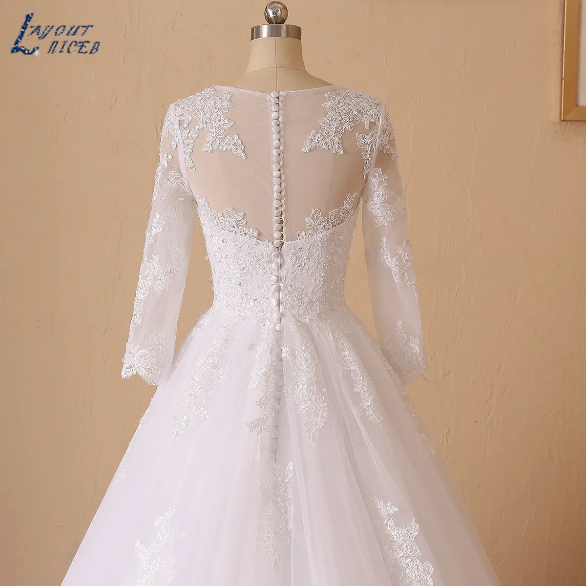 LAYOUT NICEB Long Sleeves Wedding Dress Elegant Lace Appliques Beads Vestido De Noiva Sexy Illusion Back Ball Gown Bridal Tulle