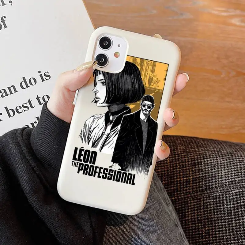 Movie Killer Leon And Mathilda Professional Uncle Girl Phone Case Solid Color for iphone 13 11 Pro Max X XS Max XR 7 8 6SPlus