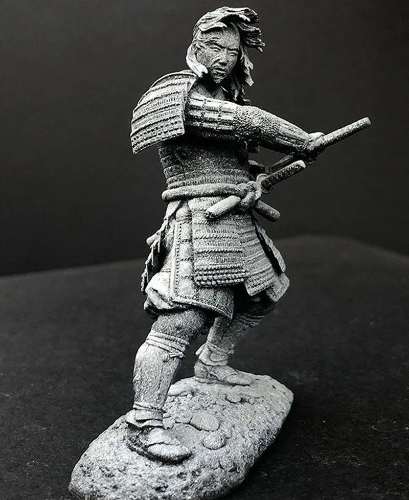 Unassambled 1/24 75mm ancient warrior stand with base  Resin figure miniature model kits Unpainted
