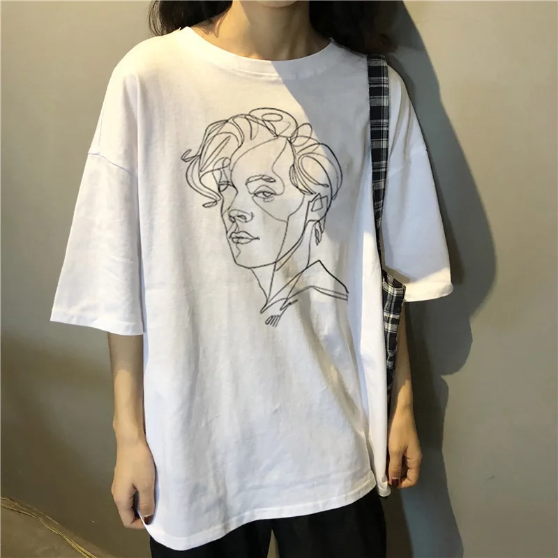 Vintage Aesthetic Art Painting TREAT PEOPLE WITH KINDNESS Summer Women's T-shirt Gothic Casual Harajuku Short Sleeve T-shirt