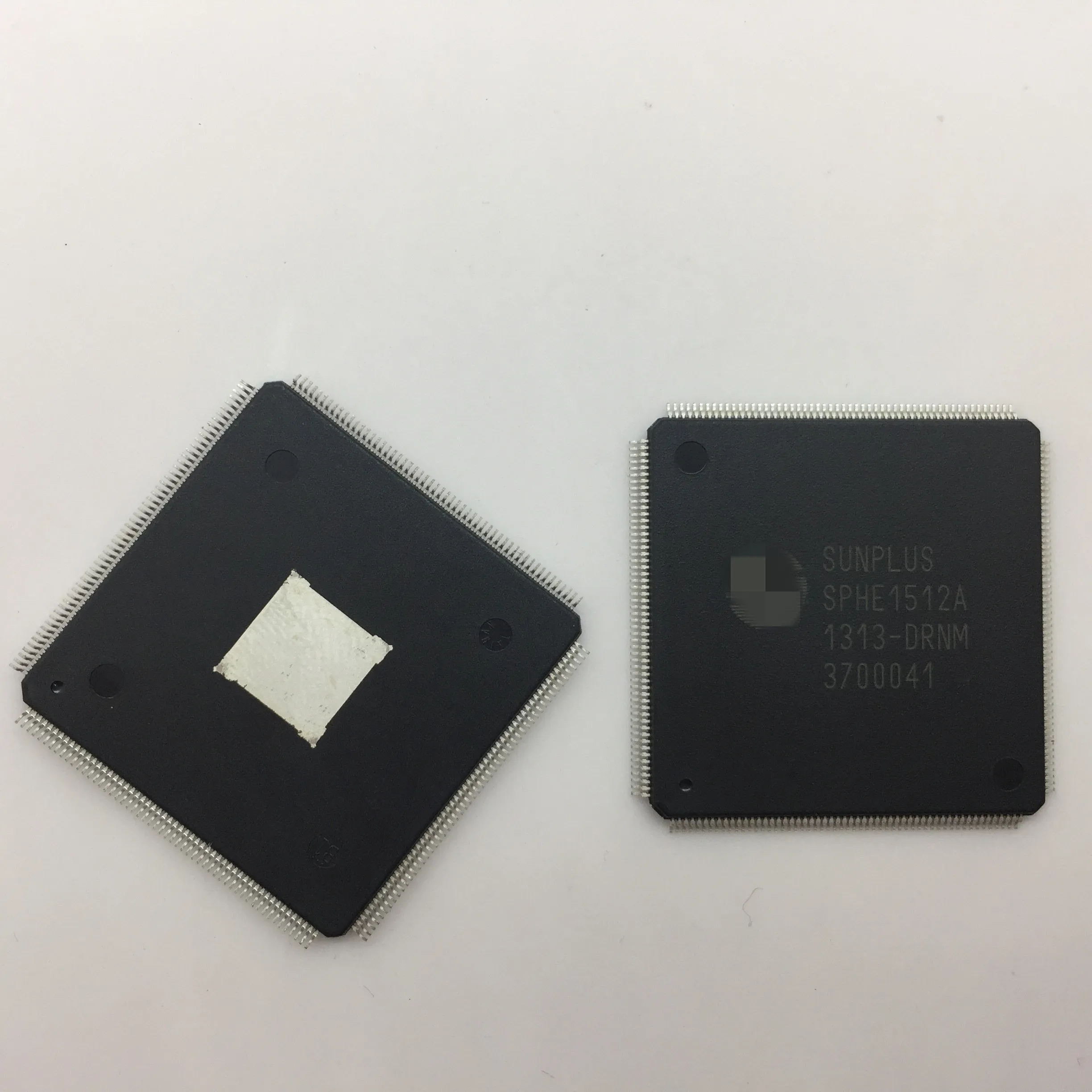 SPHE1512A-DRNM SPHE1512A QFP, nuevo, original, 100%, 2/lote