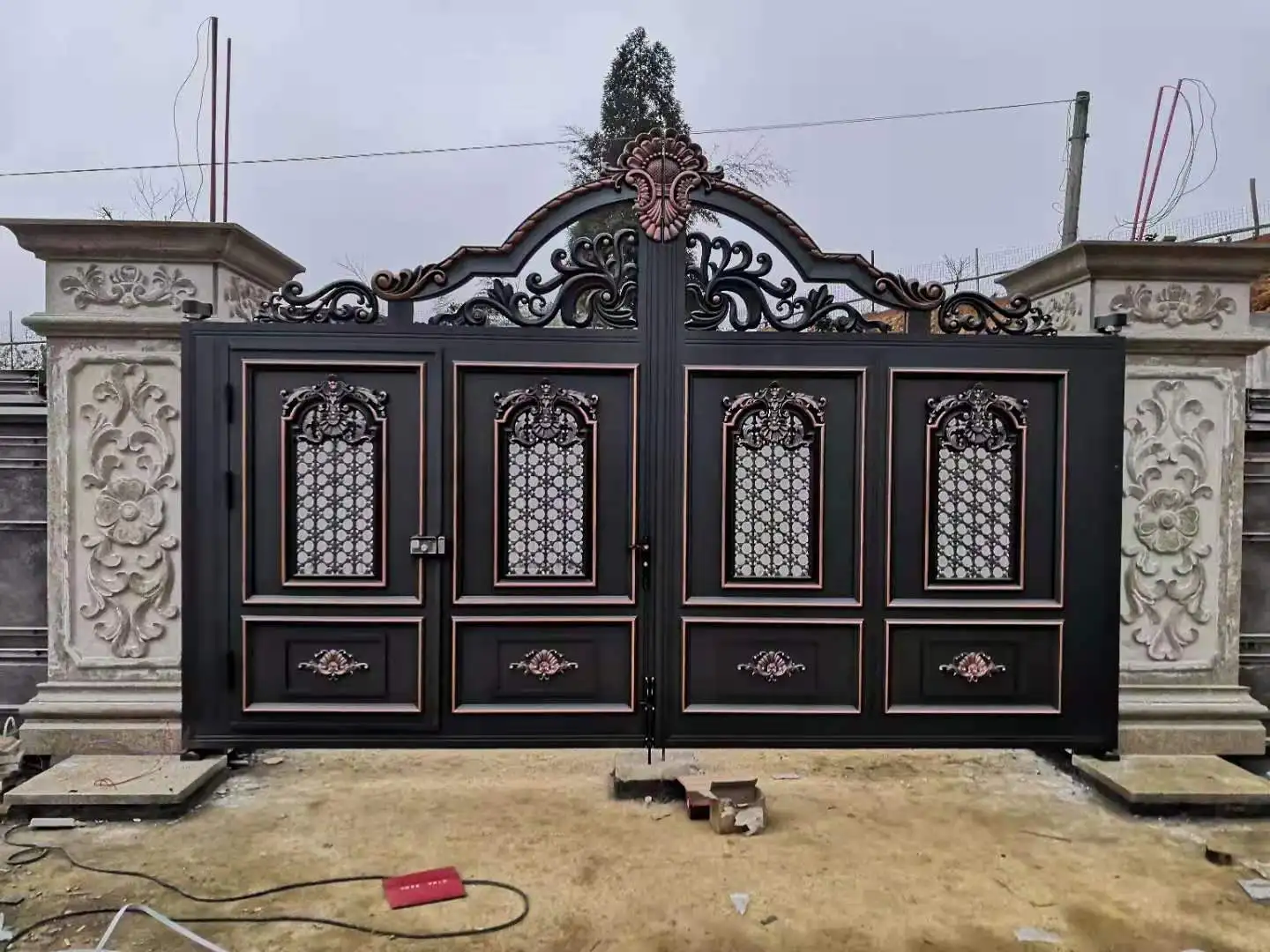 2021 China Hotsale Custom Made Aluminum Driveway Gates With Gate Openner Style Hc-Ag1