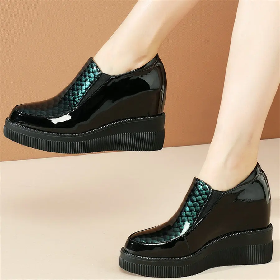 

Fashion Sneakers Women Slip On Genuine Leather Wedges High Heel Vulcanized Shoes Female Round Toe Platform Pumps Casual Shoes