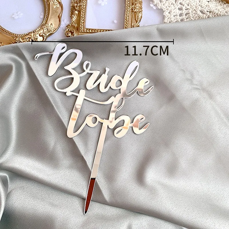 Bride To Be Theme Cake Topper Gold Acrylic Hen Party Cake Flags Dessert Decoration for Wedding Party Cake Topper Baking Supplies