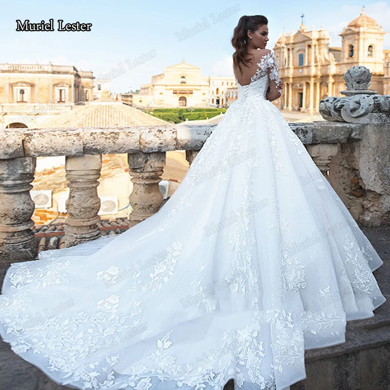 Romantico principessa Ball Gown abiti da sposa Plus Size Illusion O Neck Appliques sposa matrimonio festa formale abiti da sposa Tailore