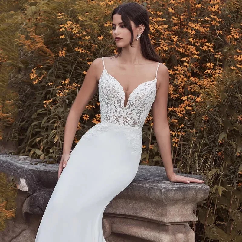 YunShang Lace Mermaid Wedding Dress 2024 Spaghetti Straps V-Neck Sleeveless Elegant Bridal Gown Long Sweep Train Sexy Open Back