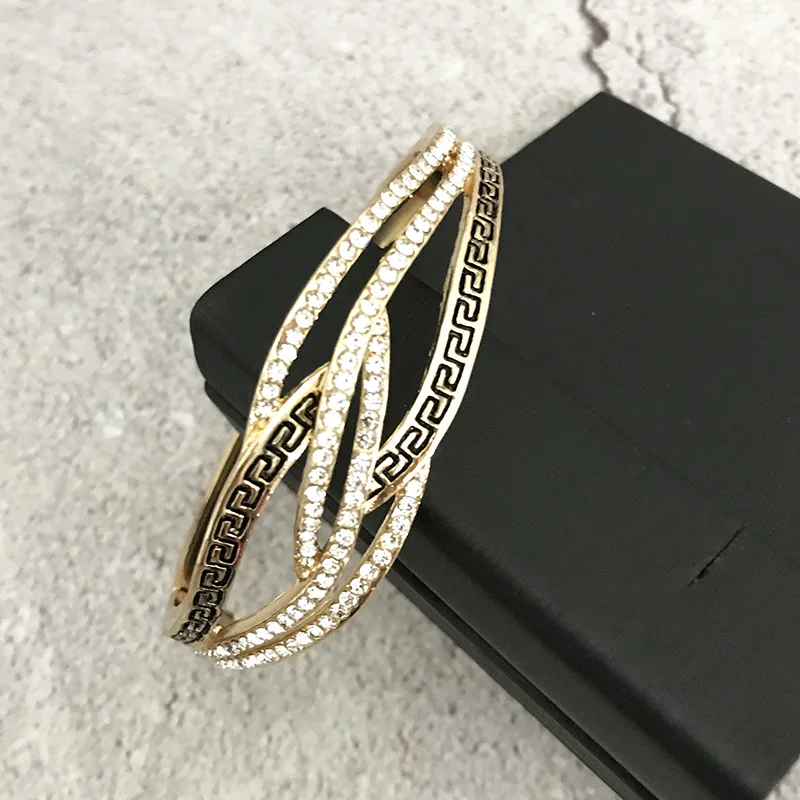

Gold Color Full Rhinestone Cuff Bracelet Bangle For Women Arabic Ethnic Wedding Party Jewelry Morocco and Algeria Bridal Gift