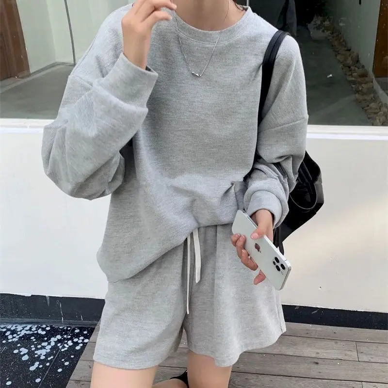 

Casual Sports Shorts Suits Women Waffle Long Sleeve T Shirt Pullover And Shorts 2 Piece Sets Autumn Loose Thin Sweatshirts Set