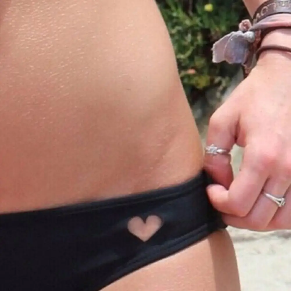 Vrouwelijke Draagt Bikini Bottom Uitsparing Zwembroek Bikini Bottom Vrouwen Badmode Badpak Zwemmen Micro Slips Slipje Ondergoed