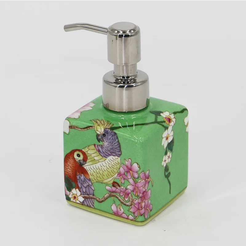 

Ceramics Liquid Soap Dispensers Bathroom Shampoo Shower Gel Bottle With 304 SUS Press Head Hand Painted Wedding Gifts 180ML