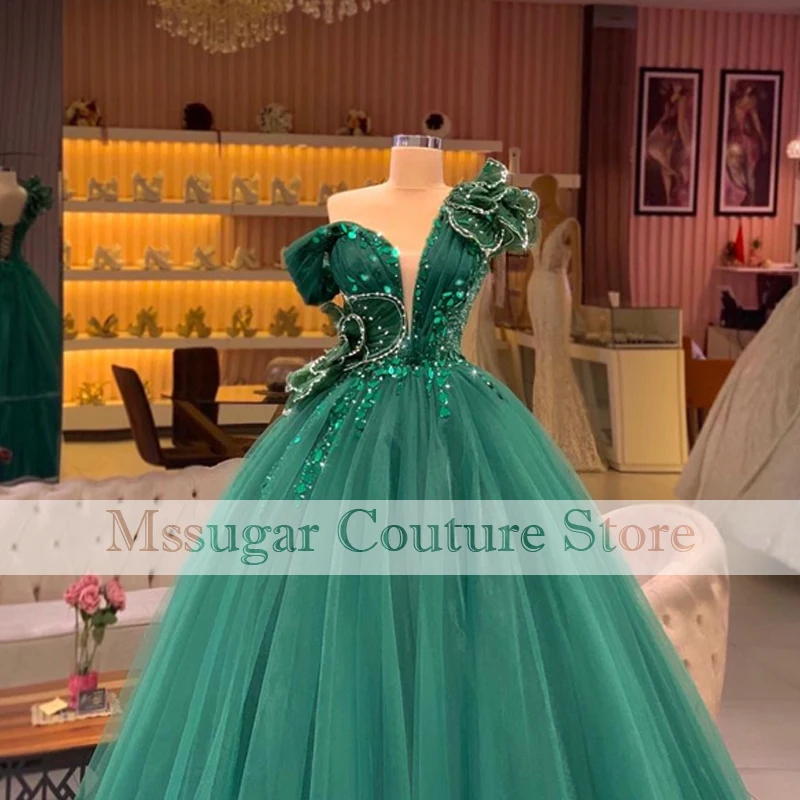 2021 Charming Green Prom Dresses Robe De bal Beading One Shoulder Tulle Celebrity Dress Custom Made